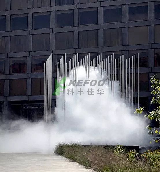 景區排隊噴霧降溫：為游客帶來清涼與舒適